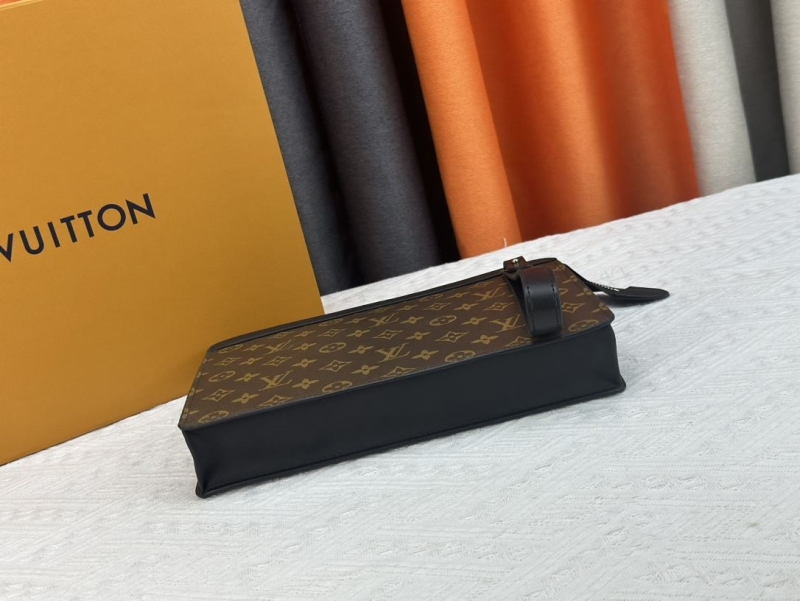 LV Clutch Bags